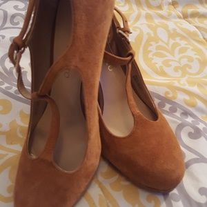 Frank Sarto Tan Suede Maryjane Heels